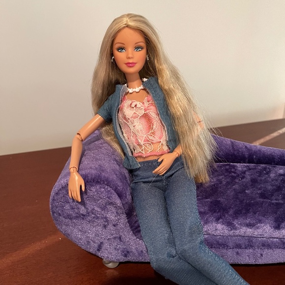 Barbie Doll 2005 Fashion Fever Bookends Doll - Picture 7 of 8